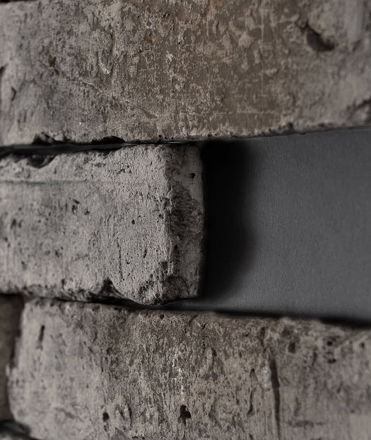 ds-gray-decorative-brick-like-tiles.jpg